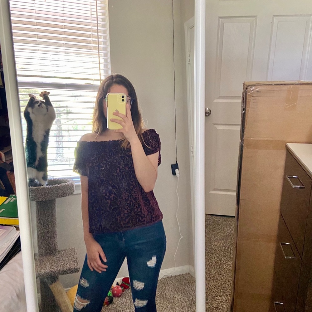 Over the shoulder top